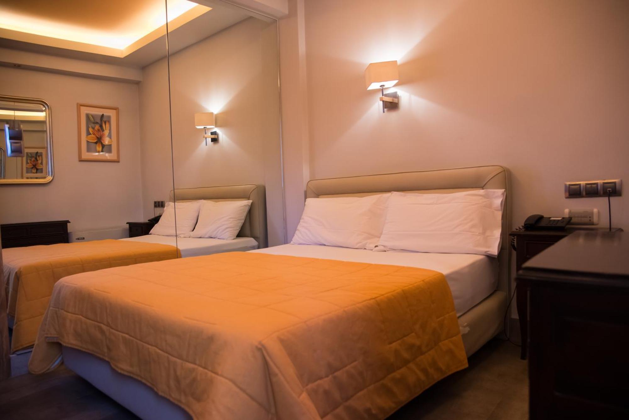Hotel Maroussi เอเธนส์ ภายนอก รูปภาพ