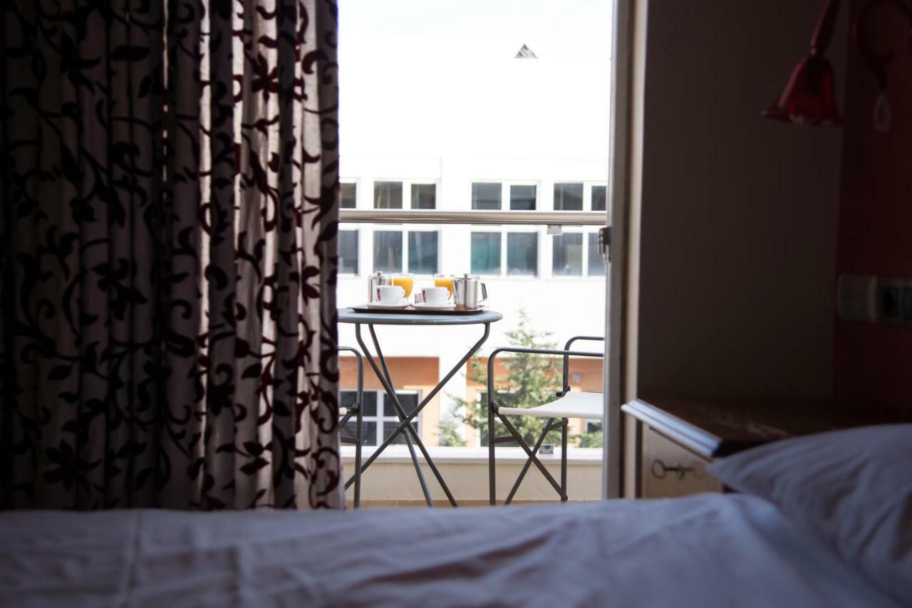 Hotel Maroussi เอเธนส์ ภายนอก รูปภาพ