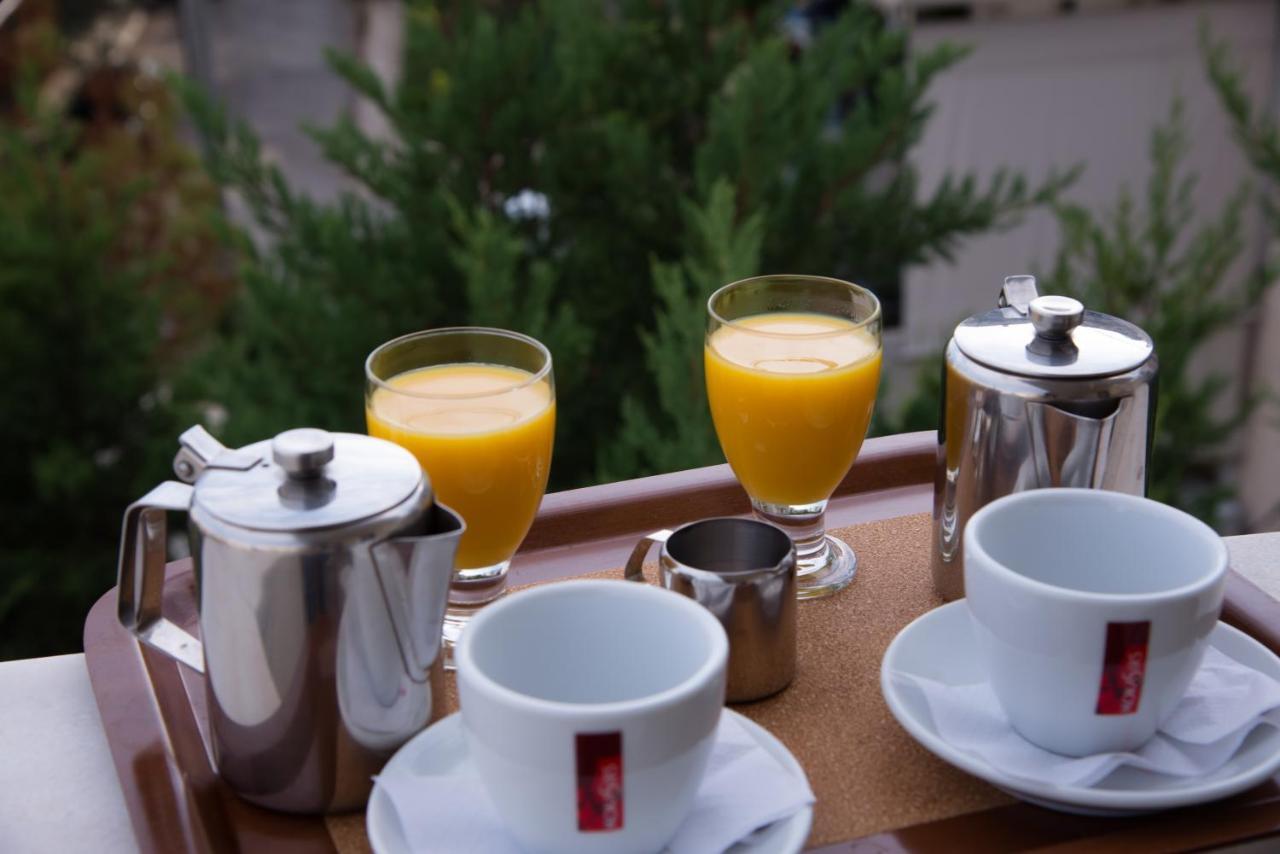 Hotel Maroussi เอเธนส์ ภายนอก รูปภาพ